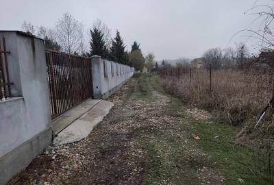 FARA COMISIOANE vind teren constructii de 650 mp cu gaze si curent aproape - 1