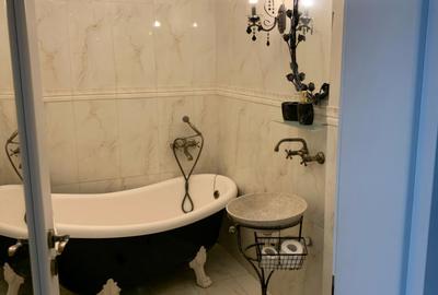 Apartament cu 2 camere decomandat, mobilat în Inel II