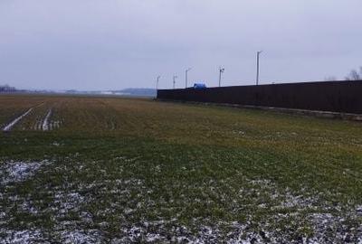 Teren de 5000 mp, în Central