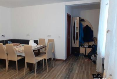 Casă cu 5 camere cu Teren 576 Mp în Mircea-Vodă - 3