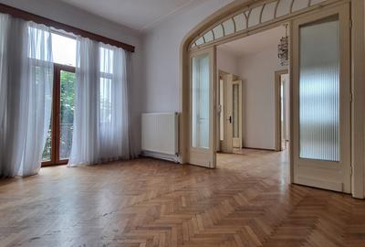 Apartament cu 3 camere circular în Calea Călărașilor