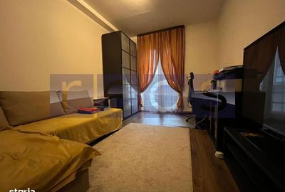 Apartament cu 4 camere decomandat în Central - 4
