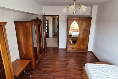 Apartament cu 3 camere decomandat, mobilat în Sud - 7