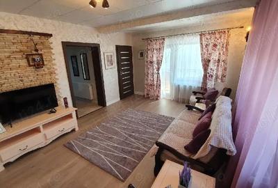 Casă cu Teren 4805 Mp în Est - 4