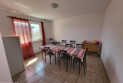 Casă cu 9 camere cu Teren 405 Mp în Nord