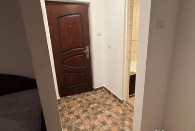 Garsonieră semidecomandată în Berceni - 2