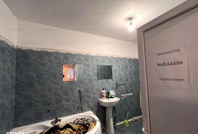 Casă cu 4 camere cu Canalizare în Vitan - 1