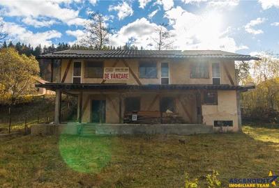 Proprietate autentica, stil traditional:Eco, cu parau pitoresc si vedere spectaculoasa, teren 900 mp - 2