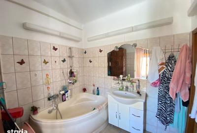 Apartament cu 3 camere decomandat, mobilat în 13 Septembrie - 1