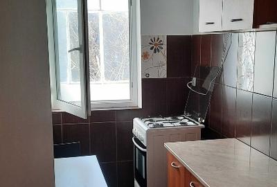 Drumul Taberei, Bd. 1 Mai str  Cara Anghel  STB Tramvai 41  Metrou, etaj 3 , - 3