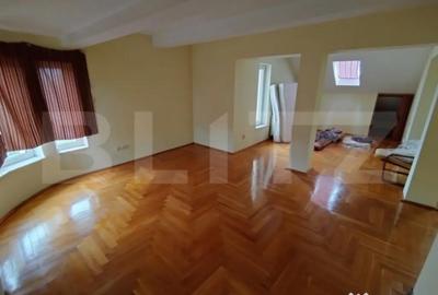 Casă cu 4 camere cu Teren 1500 Mp în Malu Mare - 3