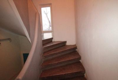 Apartament cu 2 camere decomandat în P-ța Leul - 5