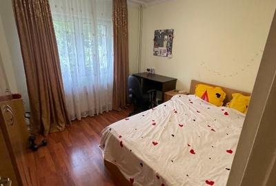 Apartament cu 3 camere decomandat în Drumul Taberei - 2