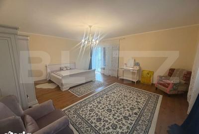 Casă cu 4 camere cu Teren 700 Mp în Central - 1