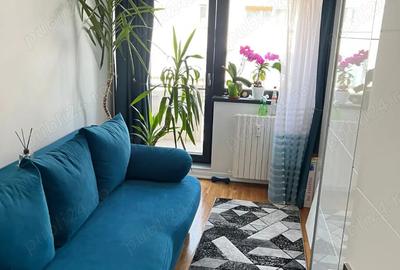 Proprietar, vand apart.4 camere, Bdul UNIRII Rond Alba Iulia-5 minute metrou - 15