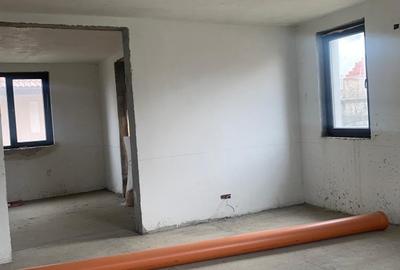 Casă individuală cu 6 camere cu Canalizare în Nord-Vest - 4