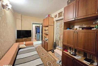 Apartament cu 3 camere decomandat în Micro 38 - 1