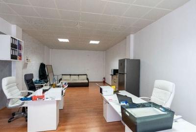 Spațiu comercial, de 100 mp, în Central - 2
