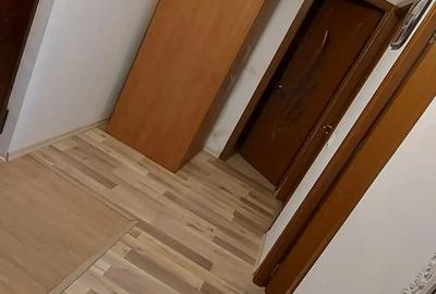 Vand apartament 2 camere, la parter pe strada Oituz - 10