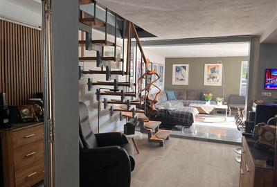 Casă cu 7 camere cu Teren 820 Mp în Central - 17