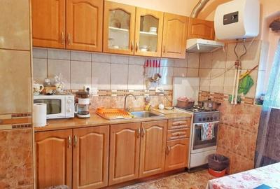 Apartament cu 2 camere decomandat în Complex Studențesc