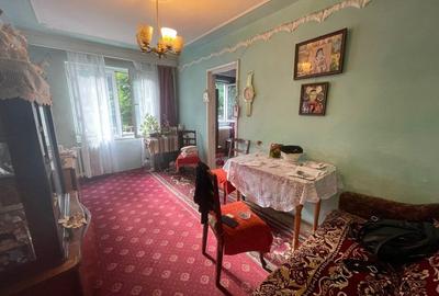 Apartament cu 3 camere nedecomandat în Tătărași