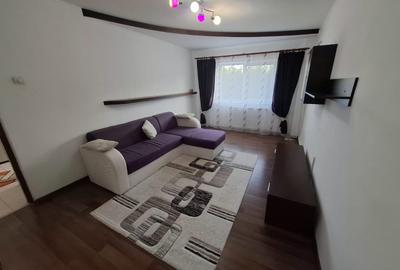 Km 4/5....apartament 2 camere decomandate, etaj 1 - 6