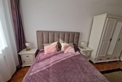 Apartament cu 4 camere semidecomandat, mobilat în Complex Studențesc - 2