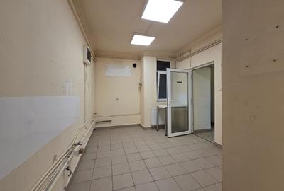Spațiu comercial, de 72 mp, în Palota - 3