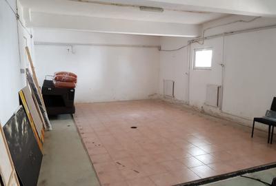 Spațiu comercial, de 50 mp, în Aradul Nou