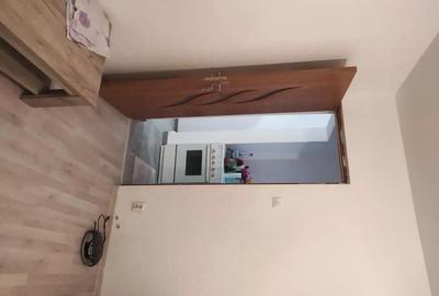 Apartament cu 3 camere semidecomandat în Central - 11