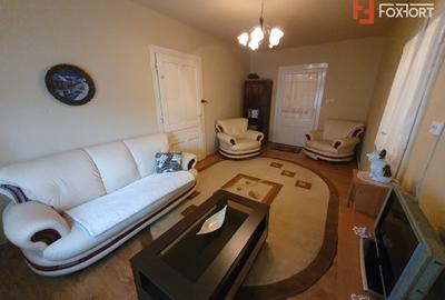 Oportunitate de investitie: 2 case total 8 camere si SAD - Freidorf - 25