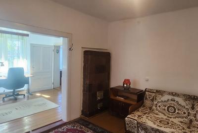 Casa situata in Rasnov, constructie din caramida D+P+pod, teren 395 mp - 22