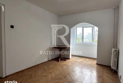 Apartament cu 3 camere decomandat în Cantemir - 1