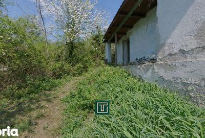 Casă cu 2 camere cu Teren 874 Mp în Central - 1