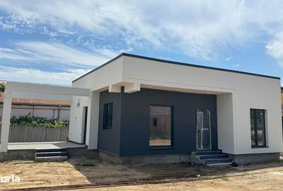 Casă cu 3 camere cu Canalizare în Afumați - 3