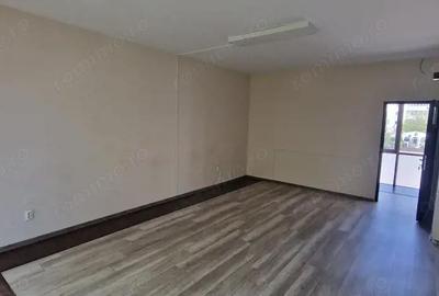 Spațiu comercial, de 240 mp, în Central - 12