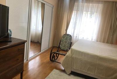 Casă cu 7 camere cu Teren 1100 Mp în Soarelui - 14