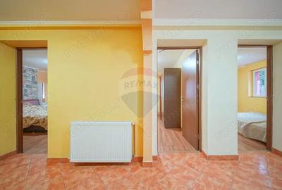 Casă cu 6 camere cu Teren 337 Mp în Central - 15