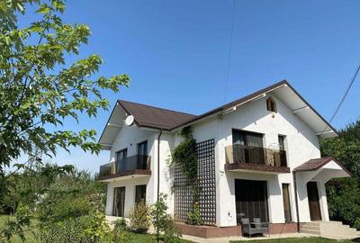 Casă cu 10 camere cu Teren 1140 Mp în Bascov - 7