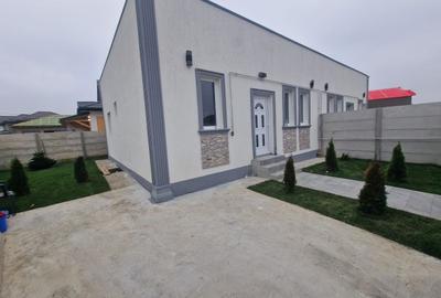 Duplex cu 3 camere cu Canalizare în Central - 3