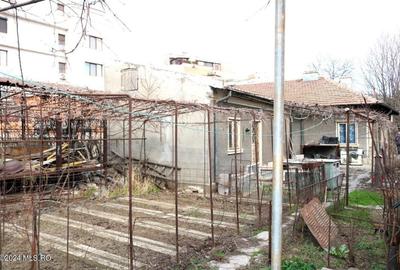 Gara - Spitalul CFR - Str. Scolii, casa din caramida, teren 380 mp! - 9