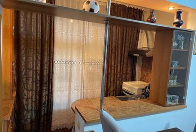 Apartament cu 3 camere decomandat în Exterior Vest - 7