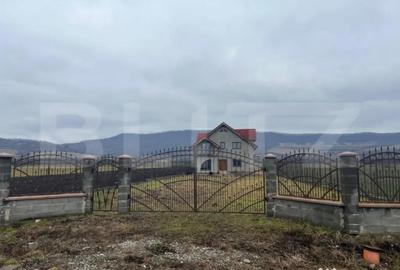 Casă cu 5 camere cu Teren 2900 Mp în Central - 4