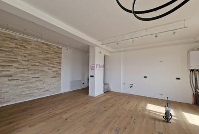 Comision 0 Penthouse 3 Camere 104 mp.  Terasa 43 mp. Tractorul - 10