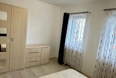Apartament cu 2 camere decomandat în Tractorul - 2