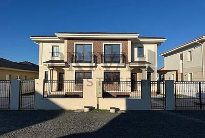 Duplex modern cu 5 camere în Mosnita Noua - 1