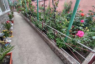 Casă individuală cu 7 camere cu Canalizare în Vest - 38