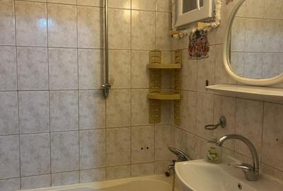 Eroii Revolutiei, Piata Progresu - 2