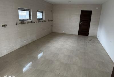 Casă cu 4 camere cu Teren 293 Mp în Central - 6